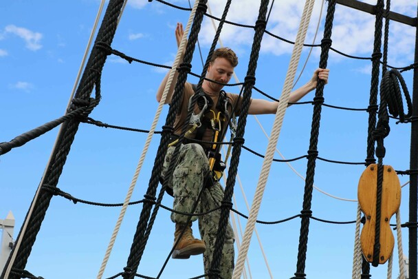 Climbing mayflower ropes
