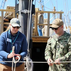 Knot tying mayflower