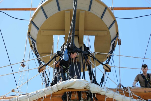 Mayflower crew sail plymouth