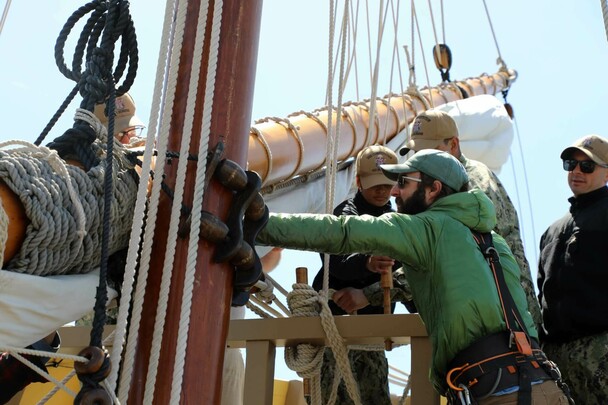 Mayflower mast sail crew